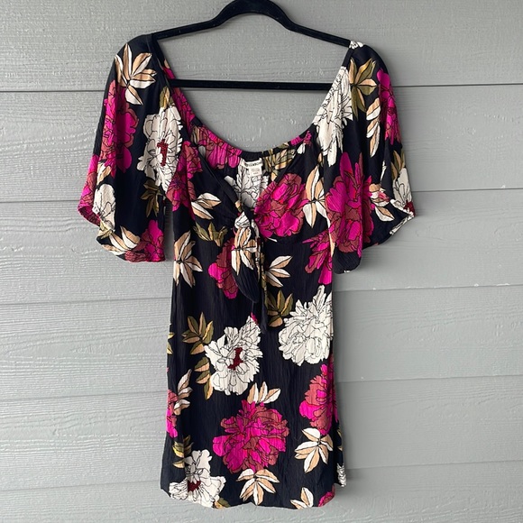 COPY - Billabong flowy floral dress - Picture 1 of 2